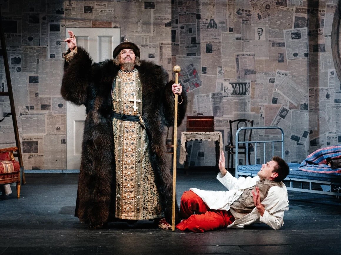 Куда сходить 6 января в москве. Новогодняя москва 2022 большой театр. Куда сходить 6 января в москве. Новогодняя атмосфера красная площадь. Москва новогодняя 2020 украшение улиц.