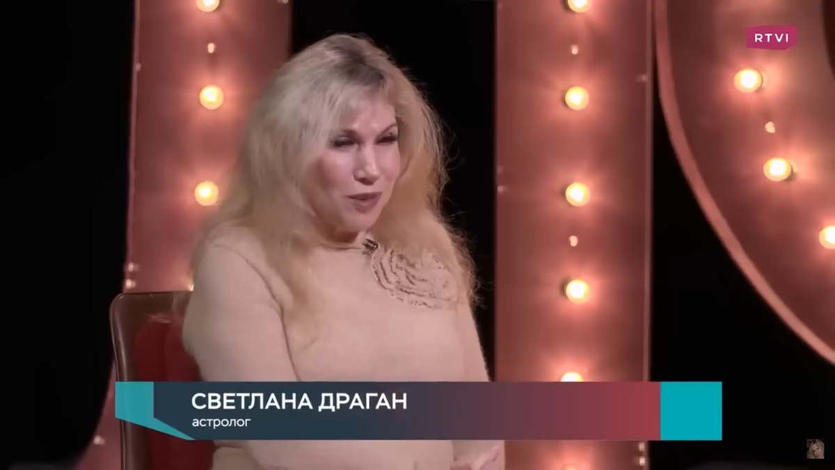 Я жив мне очень жаль. Поверить человеку цитаты. Как жаль что ты не рядом. Мне жаль цитаты. Не ошибок мне жаль и потерь.