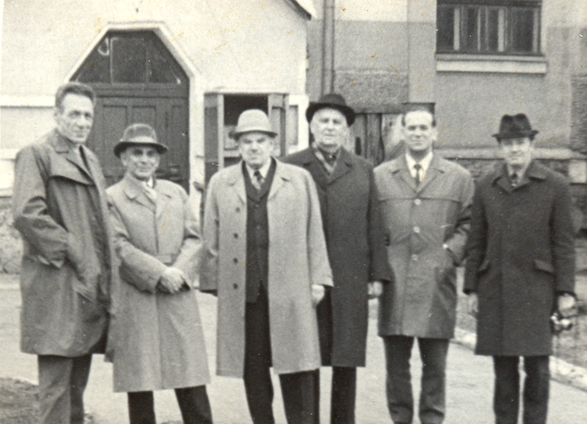 На фото выпускники ТПИ авиаторы: А. А. Введенский, Н. И. Камов, А. В. Квасников