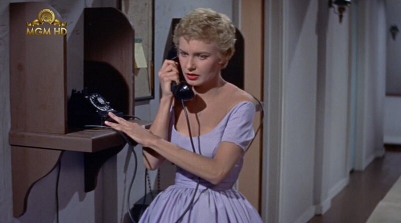 Концерт полины гагариной 2021. Гагарина ты не целуй ноты для фортепиано. Полина гагарина. Вадим усланов. Вадим усланов альбом ты сделана из огня.