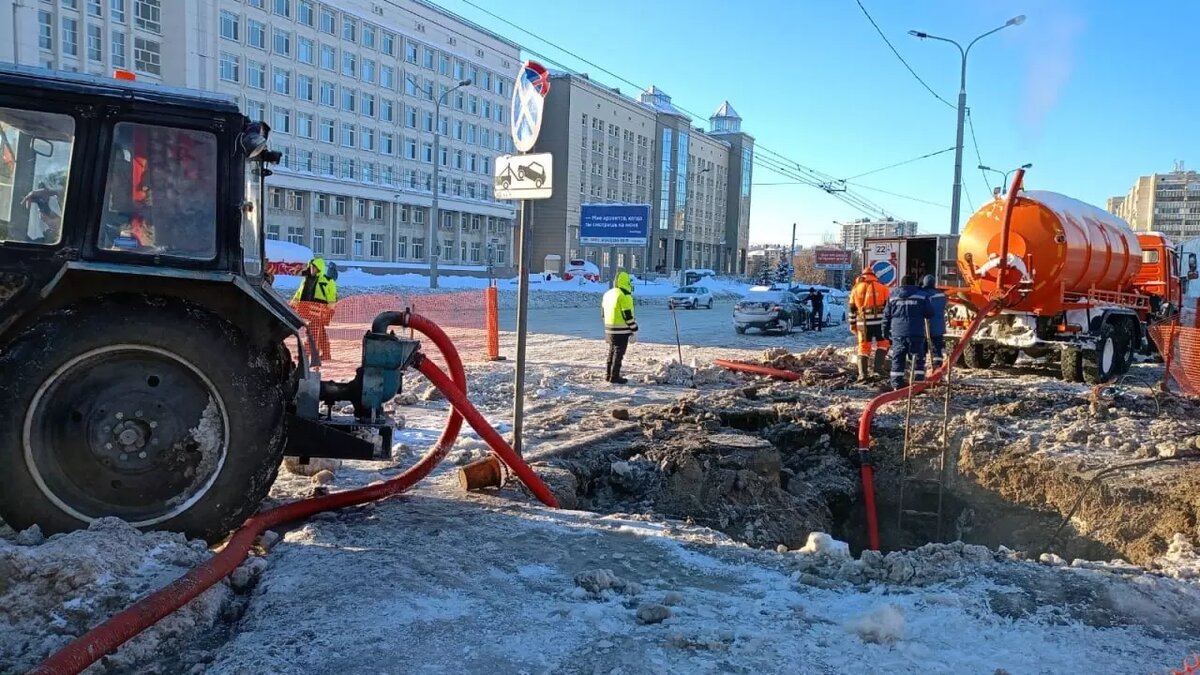     Казанский «Водоканал» отчитался об аварии на водопроводе на улице Декабристов, 83. Прорыв случился накануне, 21 января, из-за чего было закрыто движение по Яруллина. Об этом сообщили в Telegram-канале предприятия.