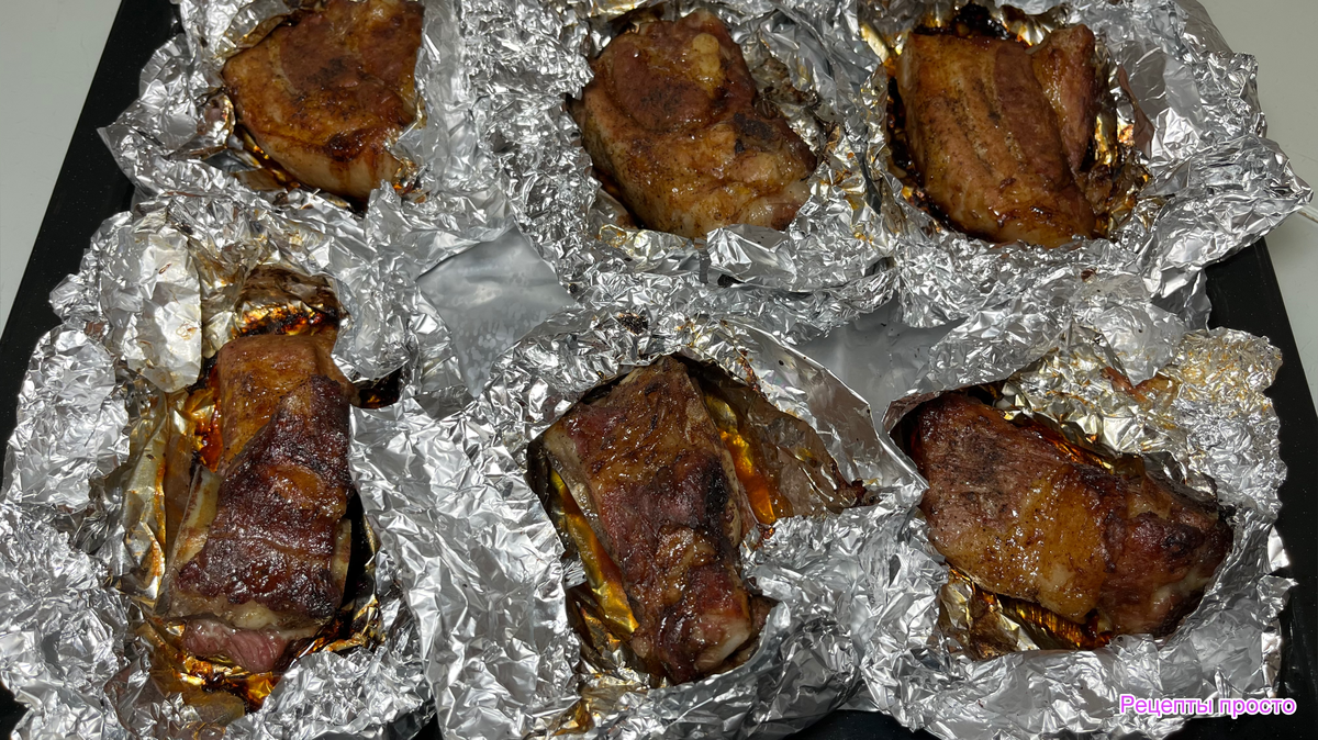 свиные ребра с рисом в духовке. гарнир к ребрышкам. ребрышки по китайски. свиные ребра с рисом в духовке. ребрышки в карамельном соусе.