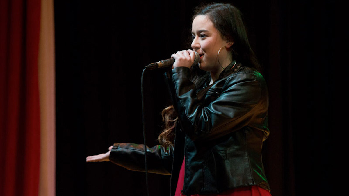 песня скажи откуда взялась моя нечаянная