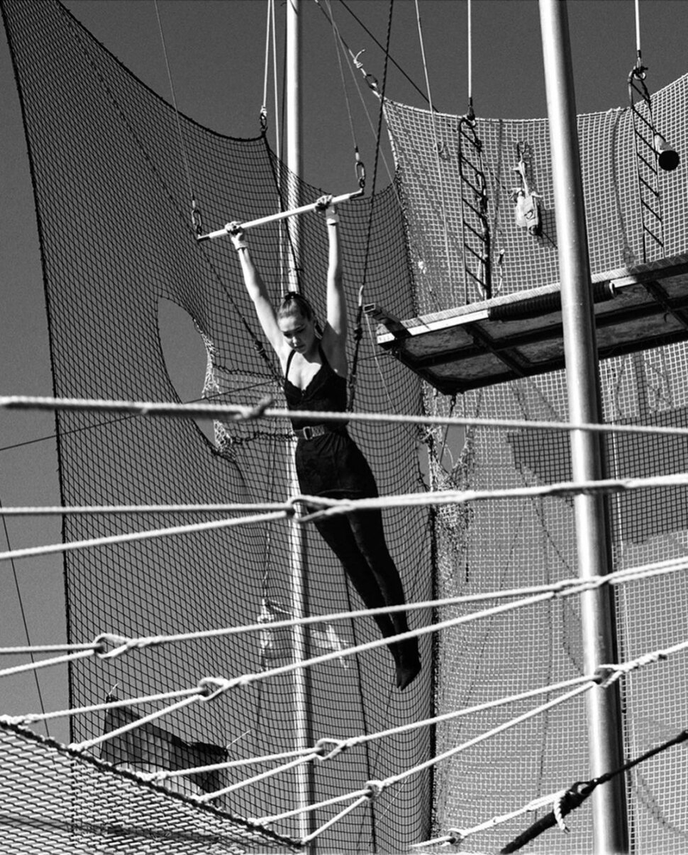 Если тебе лень вставать с кровати и идти в спортзал, то взгляни на звёзд! Они точно замотивируют всех вести здоровый образ жизни, чтобы выглядеть на все сто.-24