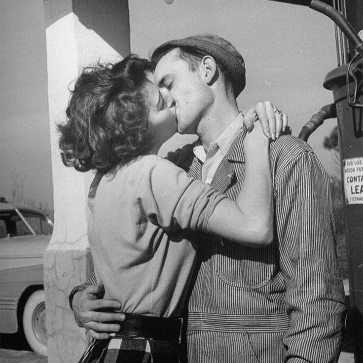 Любите одну женщину. Высказывания о любимых женщинах. Мотиватор любовь мужчина и женщина. Красивые парочки. Мама папа и ребенок.