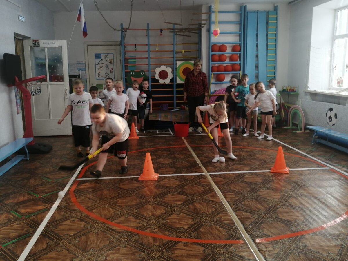 зимнее спортивное развлечение в подготовительной группе. зимние эстафеты для малышей. зимние забавы на улице старшая группа. зимнее спортивное развлечение в подготовительной группе. зимнее спортивное развлечение в подготовительной группе.