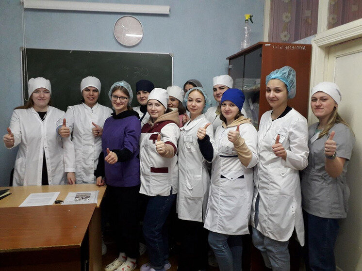 профессии высшего образования. профессии где не нужно образование. профессии где не нужно образование. востребованные профессии. профессии для девушек.