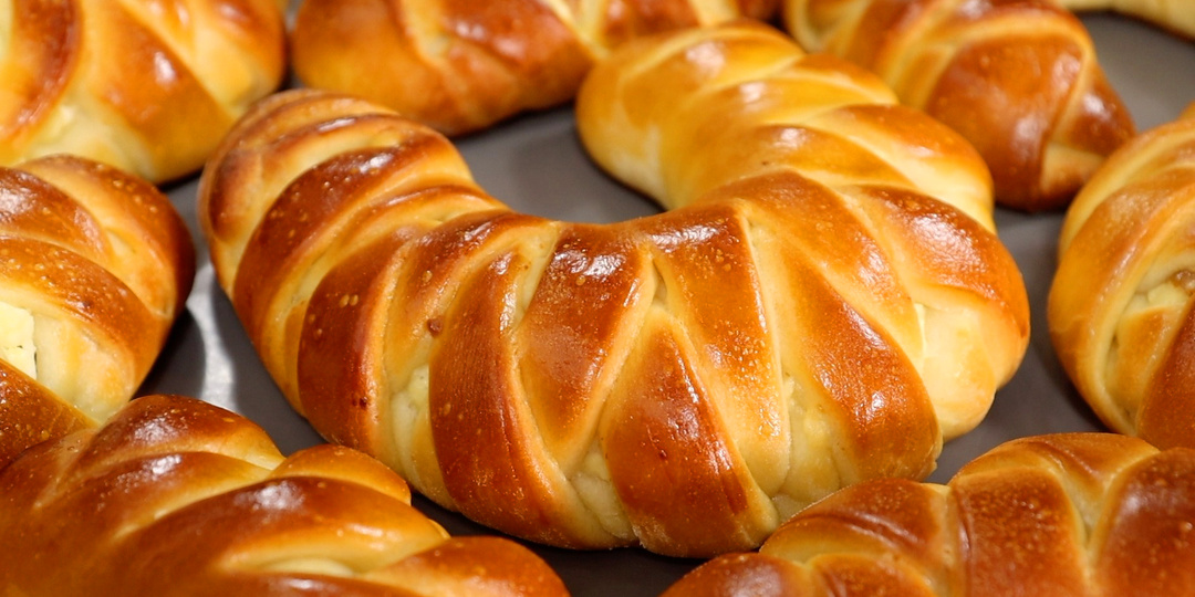 Творожные подковки: всегда удачное тесто, простые продукты, которые найдутся на любой кухне