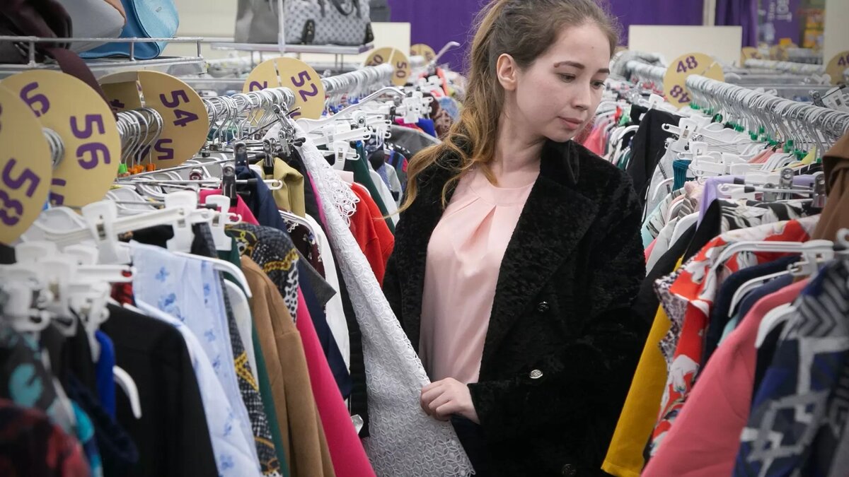     В Нижнем Новгороде есть несколько мест, куда можно сдать ненужную одежду за деньги. NewsNN выяснил, где принимают одежду и сколько на этом можно заработать.