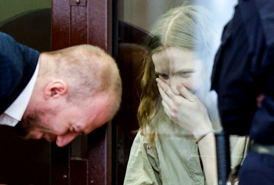    Дарья Трепова, обвиняемая в причастности к взрыву в кафе «Стрит-бар» и убийству военного корреспондента Владлена Татарского (Максима Фомина)