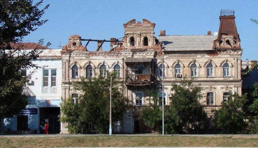 Больше не работает: Одежда для всей семьи, магазин одежды, Астрахань, улица Крас