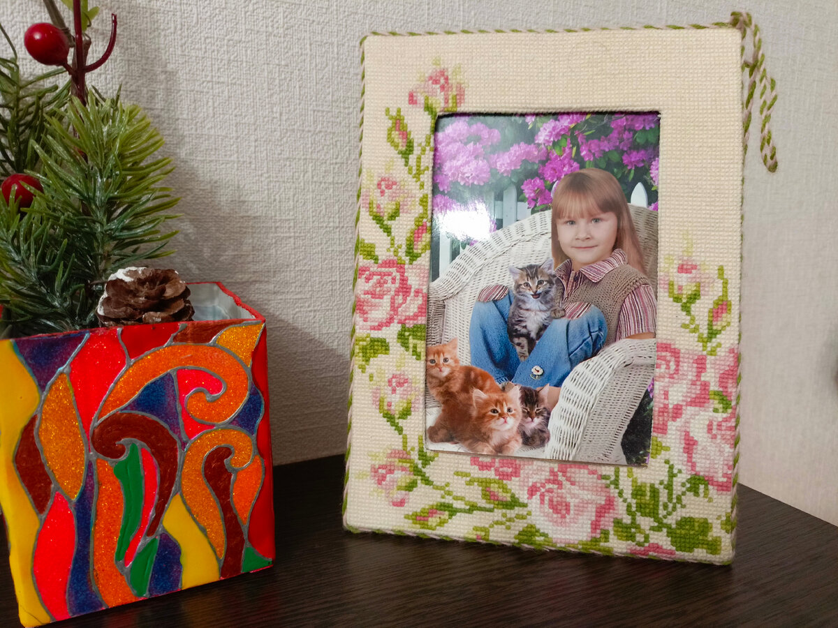 Рамка вышитая крестом от Риолоис