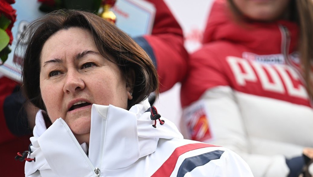 Едущий спортсмен