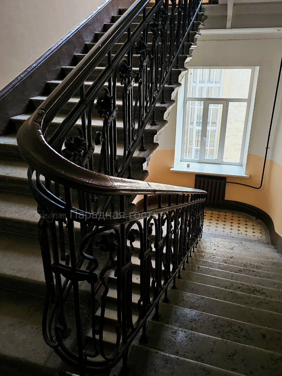 Доходный дом печаткина в санкт-петербурге. Особняк слепцова парадная. Парадная дом 9. Парадная дом 9. Дом бернштейна 2-я советская.