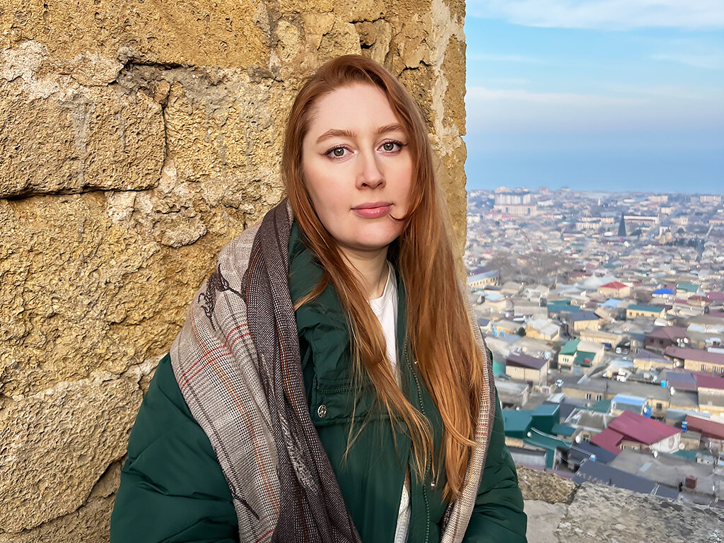 Александра Глюк в замке г. Дербент