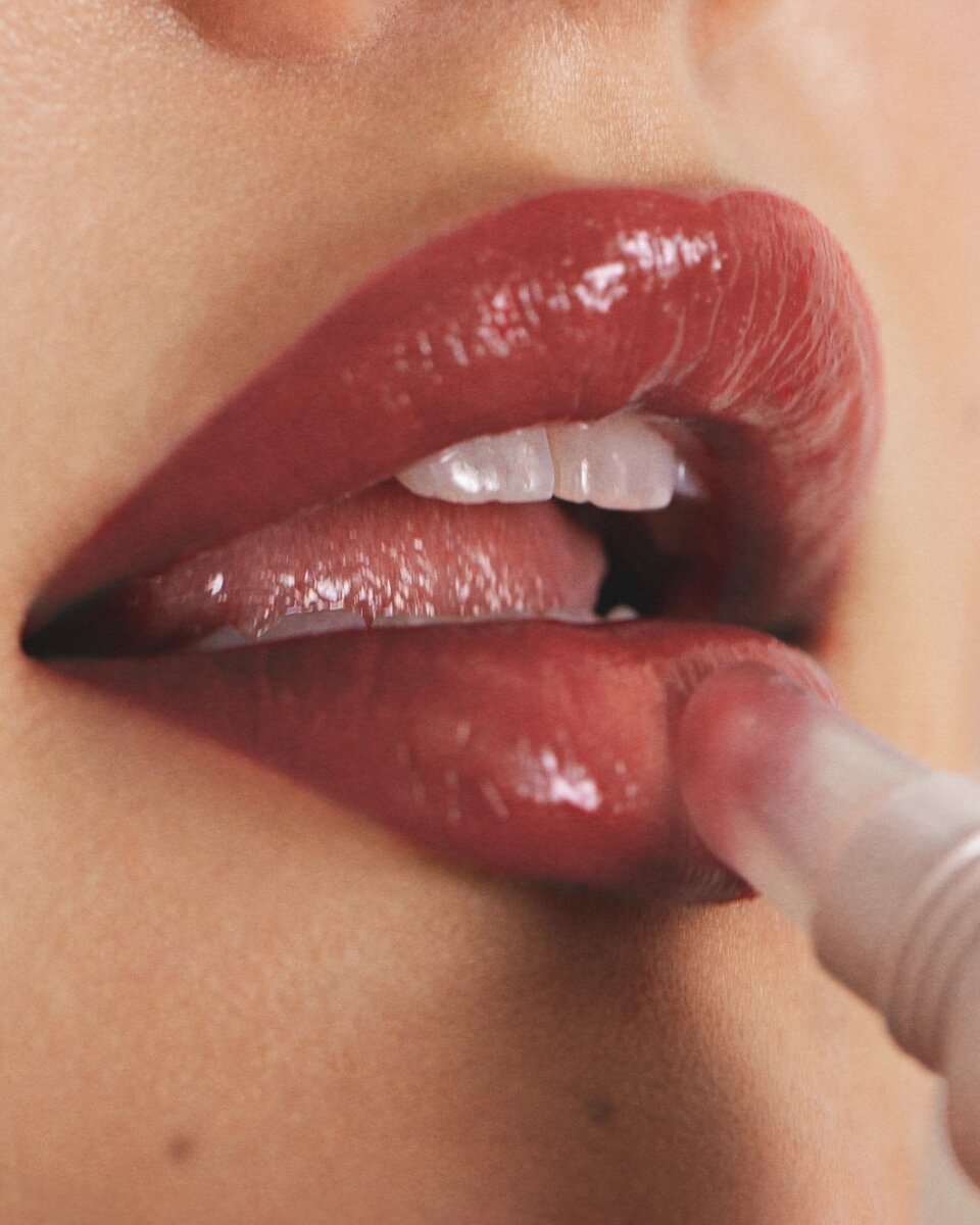 состав придающий цвет. вещества придающие цвет цветам. цвет урана элемента. пигменты для красок. уровень глубины тона и фон осветления таблица.