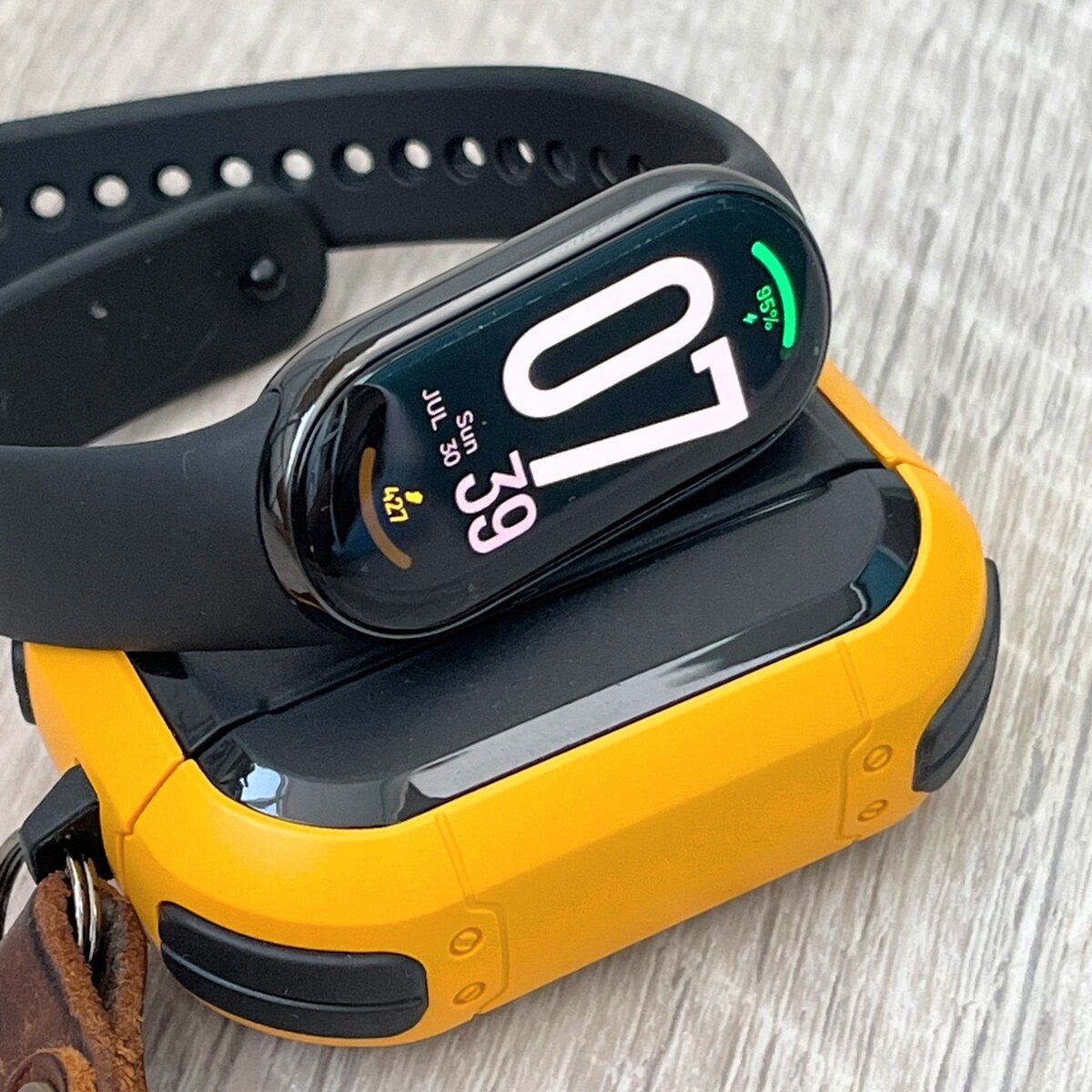 дисплей ми бэнд 8