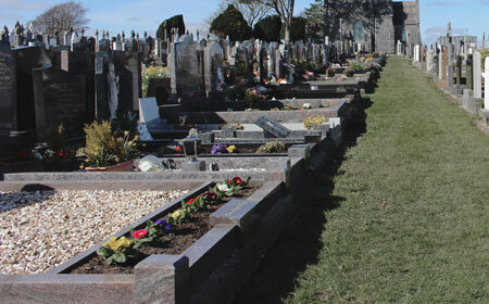 памятник с журавлями на могилу. памятники белым журавлям в калуге. памятник с журавлями на могилу. клин журавлей на памятнике гравировка. памятник с журавлями на могилу.