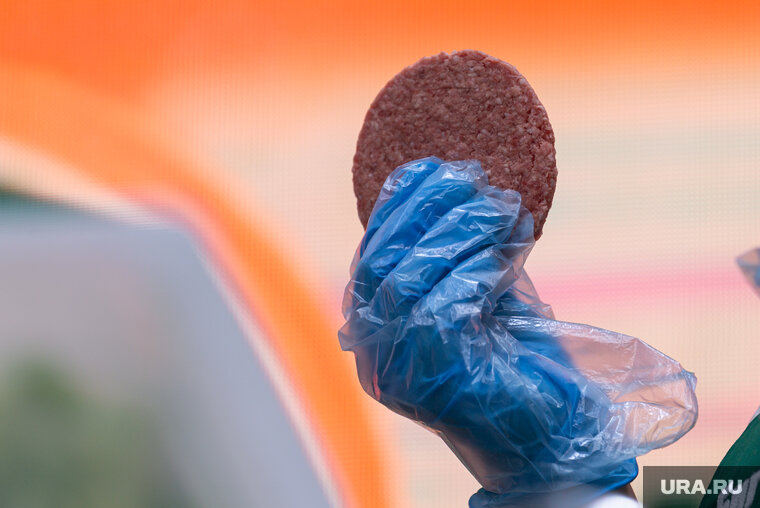 работа тюмень вакансии. ашан продавец. трудовое лето. молодежный форум уральского федерального округа “утро”. как сейчас ходят в тюмени.