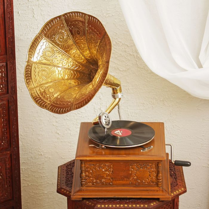 эмиль берлинер граммофон. рупор граммофона. история граммофона. история граммофона. 1887 — эмиль берлинер запатентовал граммофон.