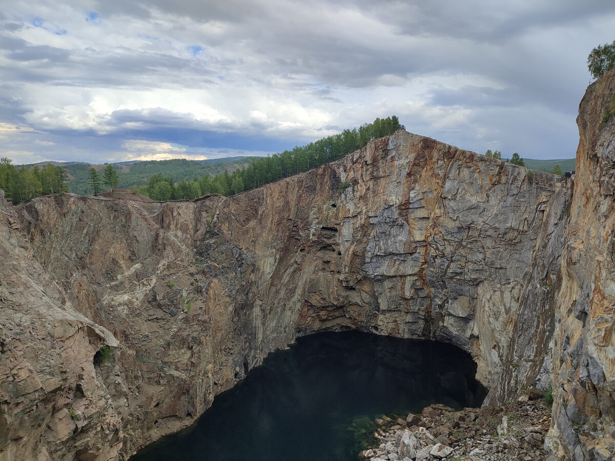 Туимский провал, вид со смотровой площадки