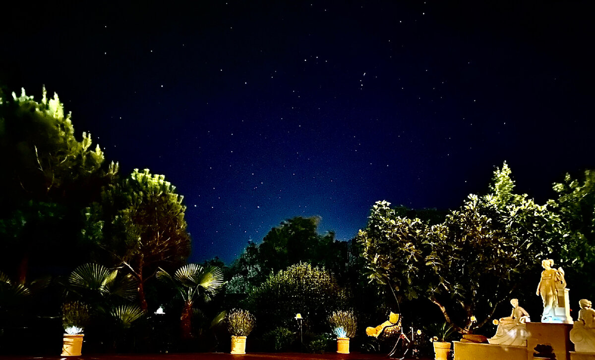 звездное небо 2023 года. звездное небо 2023 года. ночное звездное небо. ночное небо со звездами. метеорный поток ориониды.