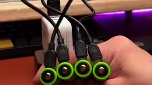 Зарядка аккумулятора на морозе. Электролит в батарейках. Мертвый аккумулятор. Можно ли заряжать замороженный аккумулятор. С аккумулятора сначала снимают какую клемму.