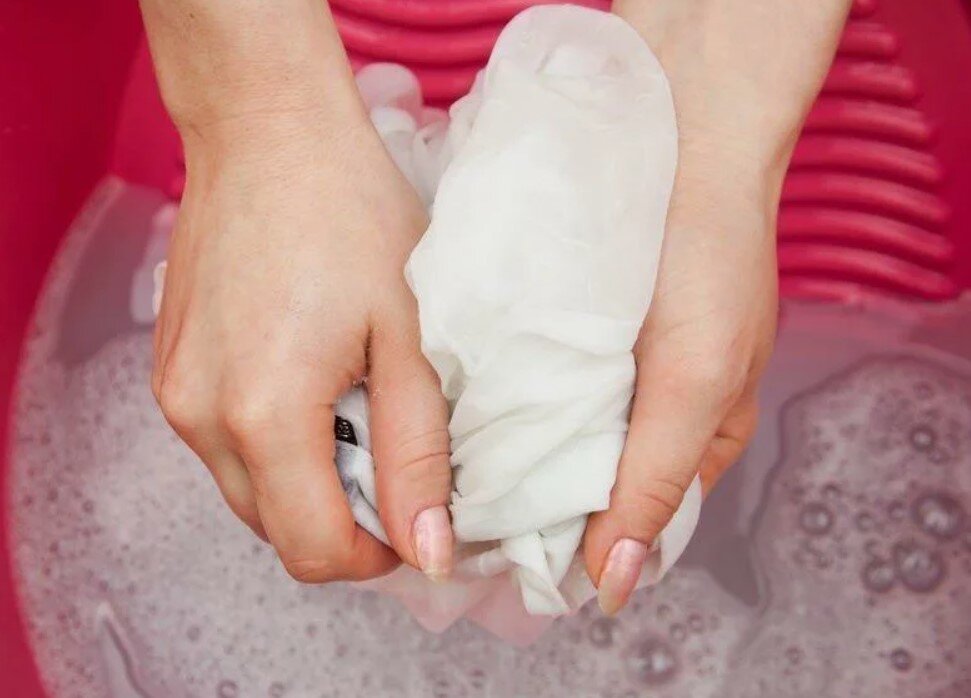 Можно ли отстирать масло с одежды. Чем выводить пятна. Можно ли отстирать масло с одежды. Какие пятна чем выводить. Можно ли отстирать масло с одежды.