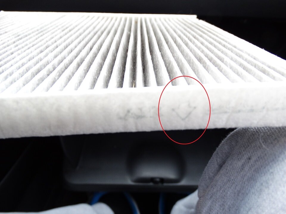 Воздушный фильтр двигателя на машину. Воздушный фильтр двигатель czda. Воздушный фильтр двигателя bmw i3. Воздушный фильтр двигателя на машину. Как часто нужно менять фильтр двигателя.