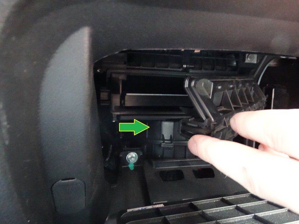 как часто надо менять лампы. как часто надо менять лампы. лампочки ближнего дальнего света хендай солярис 2011. утилизация лампочек накаливания. электрическая лампочка.