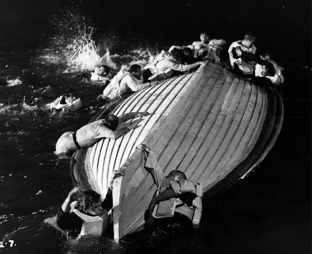 Крушение дату. Титаник гибель Титаника 1958. Крушение Титаника 1912.