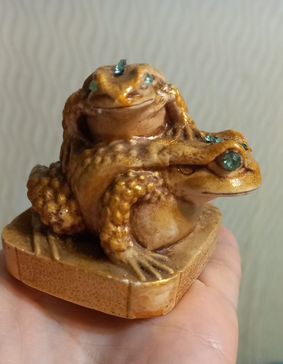 дом 2 жаба. дом 2 жаба. дом 2 жаба. жаба с чемоданом. жаба персюк.