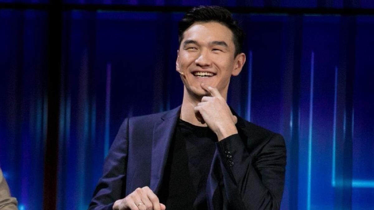    Стендап-комик Нурлан Сабуров:vk.com/nurlan_saburov