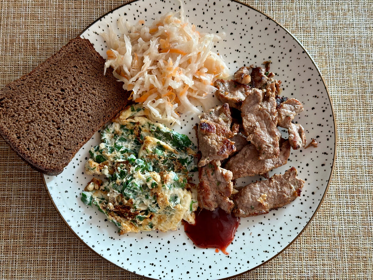 красивая фигура и правильное питание. диета на вареных яйцах. можно ли похудеть если ужин. девушка на диете. правильное питание фигура.