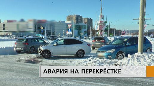 сгоревшая машина на очистных братск. в набережных челнах сгорел автомобиль. сгоревший автомобиль на целинной 21. в челнах сгорела машина калина. в челнах сгорел авторынок.