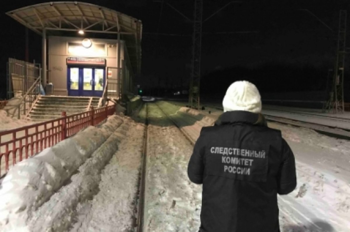    В Самаре под колесами электропоезда погибла 16-летняя девушка