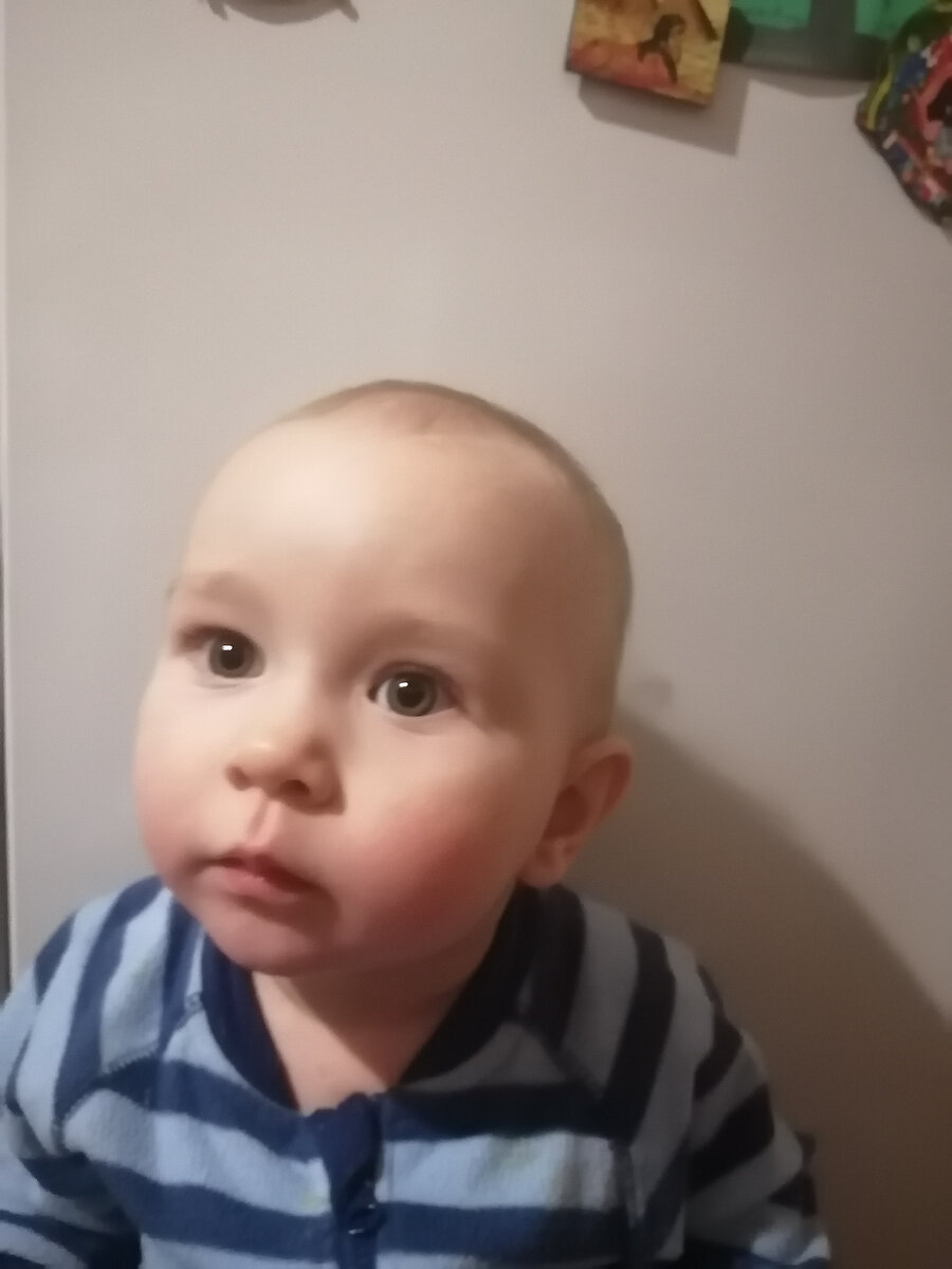 наслаждение жизнью. 1 5 года без отпуска. малыш на море. 1 5 года без отпуска. дети отдыхают на море.