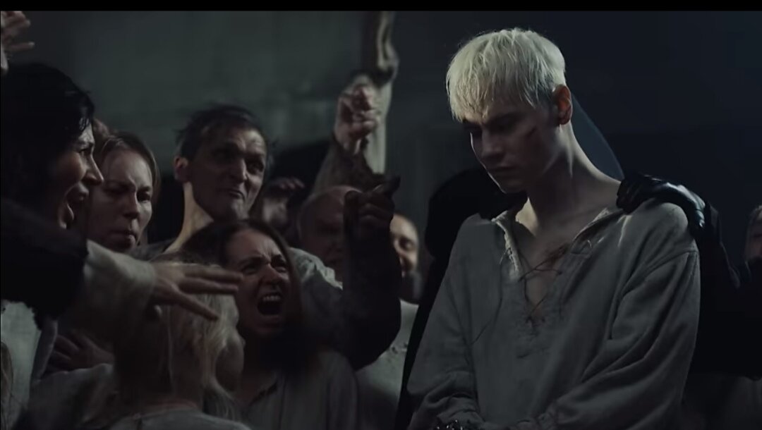 солист группы маленький принц александр хлопков. солист группы маленький принц александр хлопков сейчас. маленький принц саша хлопков. агата кристи давай вечером. клип мы встретимся снова.