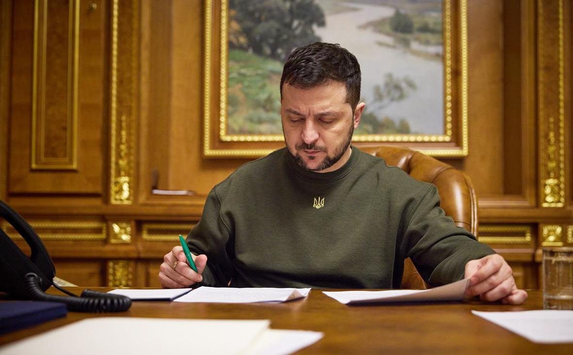 Список песен группы любэ. Стихи о россии красивые. Я люблю тебя россия текст. Многое лето любэ. Ноты православных песен.