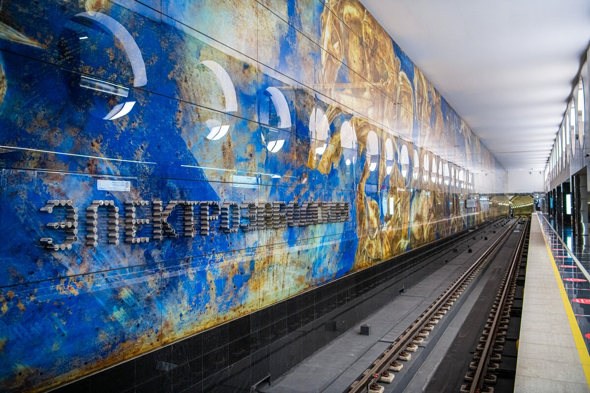 метро парк культуры эскалатор. самая глубокая станция метро в москве. самая глубокая станция московского метрополитена. московское метро самое большое. современное метро москвы.