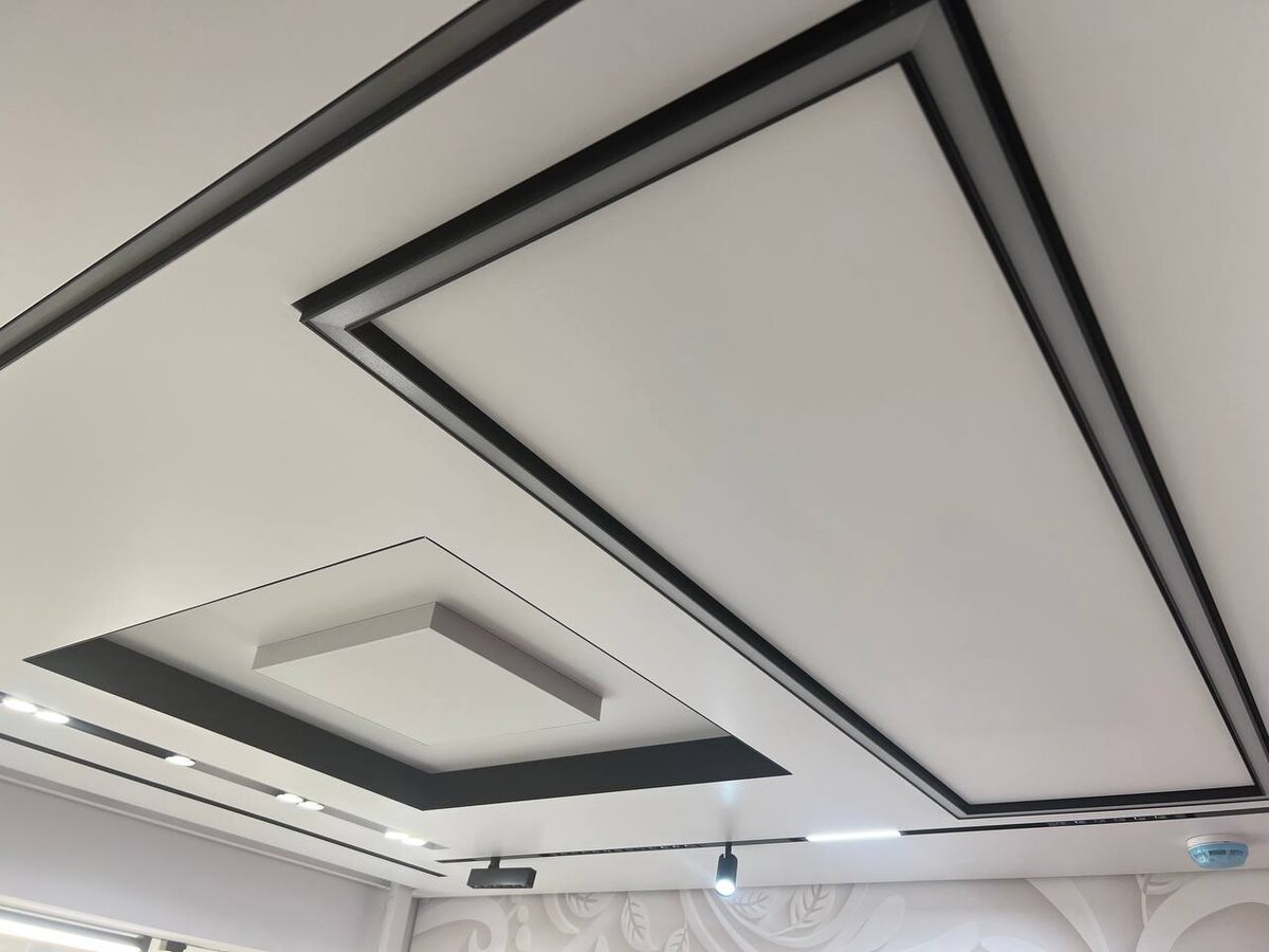 натяжной потолок со светодиодной подсветкой. светодиодная подсветка под натяжным потолком. подсветка под натяжным потолком светодиодной лентой. натяжной потолок с подсветкой. натяжной потолок с подсветкой.