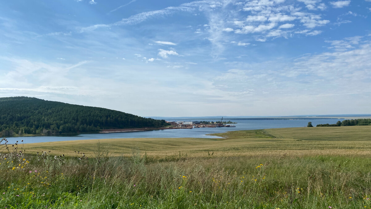 Красоты Усть-Удинского района Иркутской области, вид на Ангару.