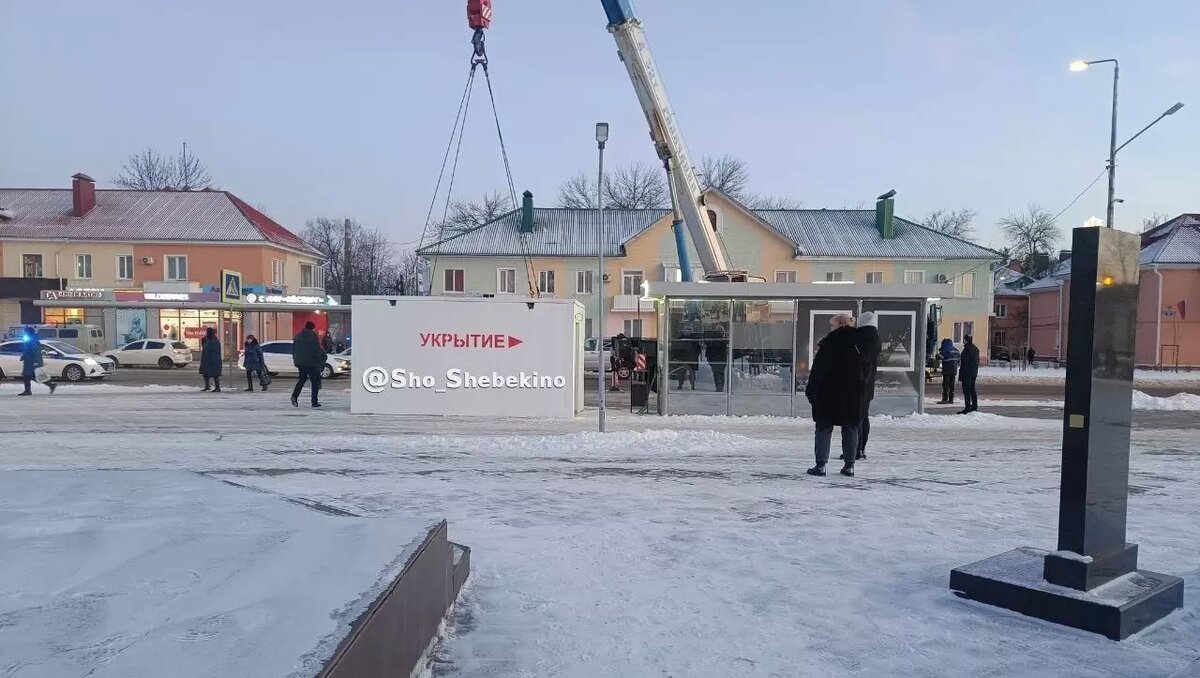 убийство на площади в белгороде. белгород где стреляли сегодня. расстрел в белгороде 22. стрелок в белгороде. выстрелы в магните белгород.