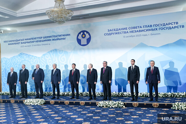 Совпадение чисел на часах 11 11. 11 11 2020 значение. 21 21 ангельская нумерология. 11 11 2020 значение. Сочетание цифр на часах.