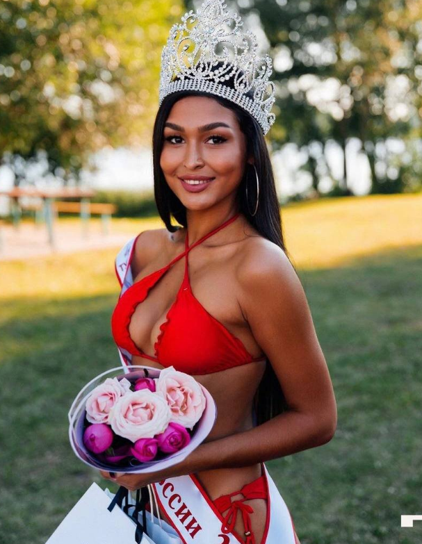 бикини 2022 фото. Bikini 2022. Bikini 2022. Spring summer 2022 bikini. анабель габбиано.