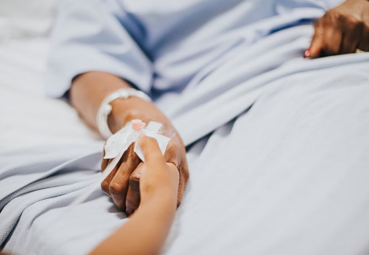 Вызов врача на дом реклама. Вызов врача 111 поликлиники. Вызов врача 111 поликлиники. Запишитесь к врачу. Вызвать врача на дом москва ребенку из поликлиники единый номер.