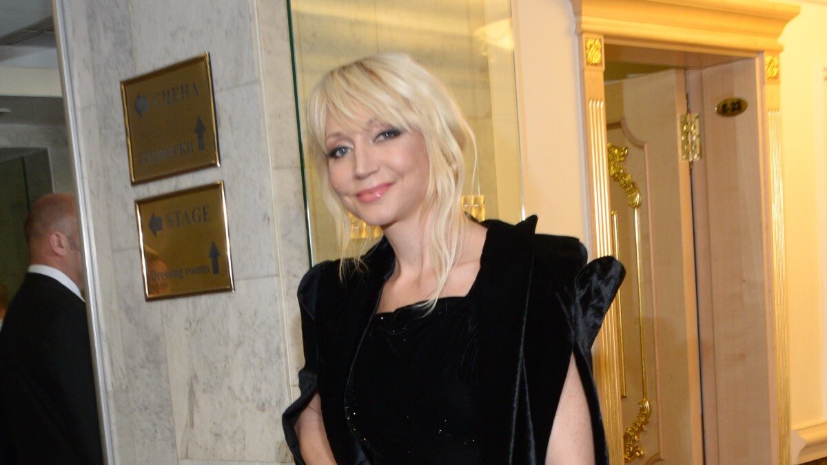 Ничего не понимаешь в колбасных. Ничего ты не понимаешь в колбасных. Пиво или спорт выбор за тобой. Котоматрица урок. Белая колбаса.