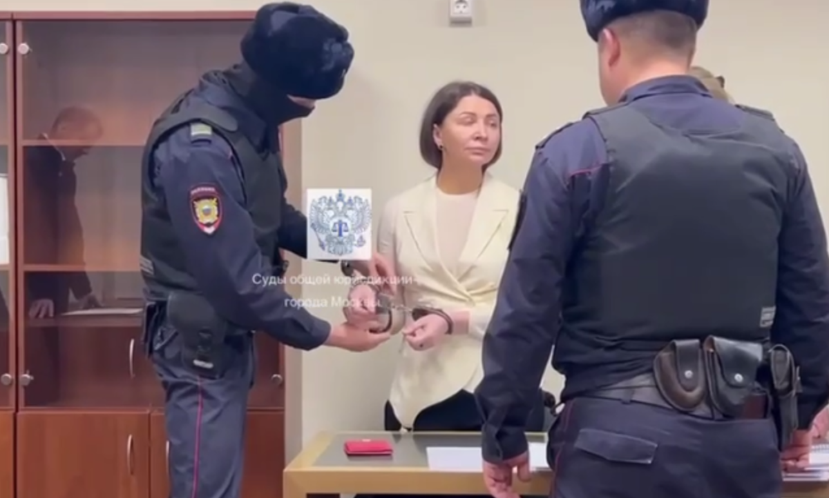 ранимая девушка. еще на год я стала старше стихи. девушки летом. я изменилась цитаты. характеристика настоящей женщины.