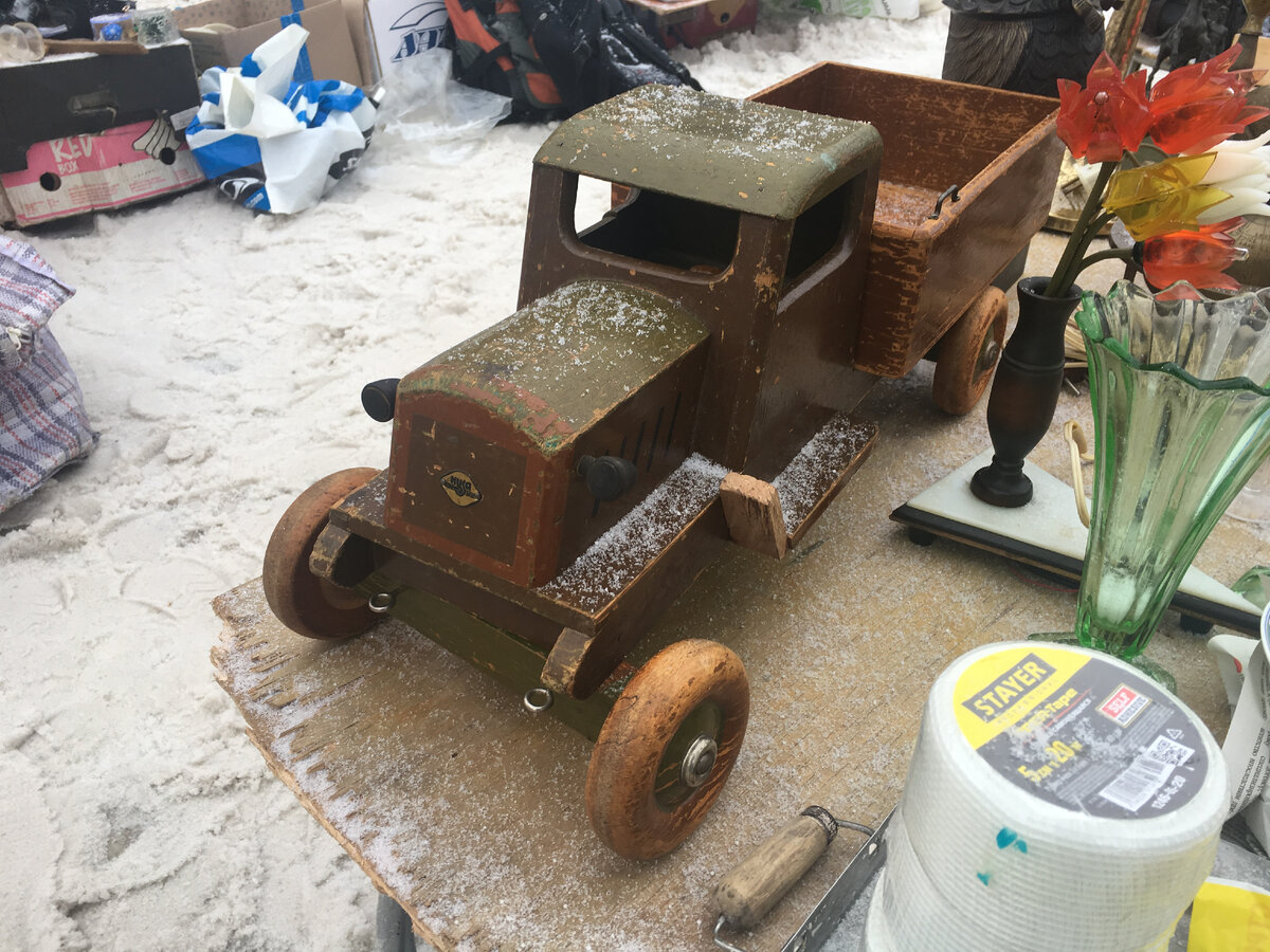 Грузовой автомобиль производства ГДР. Фото из открытых источников. Листаем галерею -->>