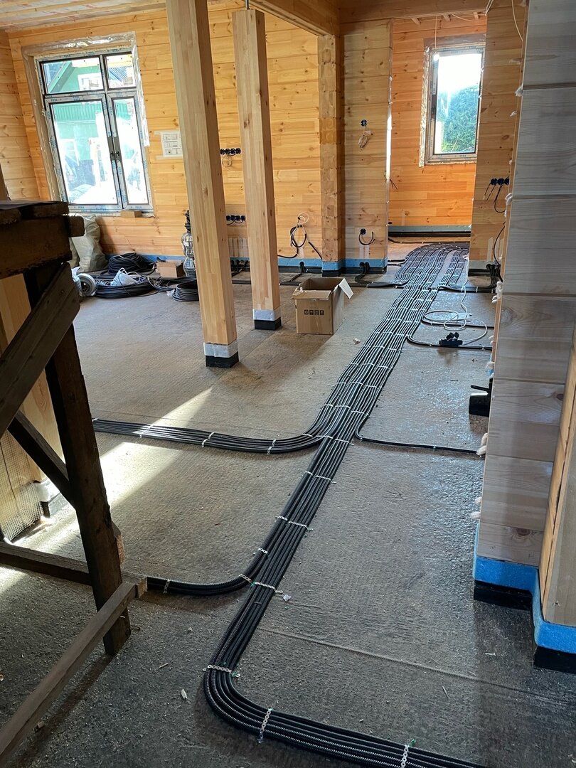 Черновая электрика в деревянном доме